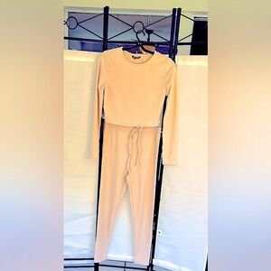 SHEIN TWO PIECE TOP AND LEGGING SET. CREAM. SEE NOTE FOR SIZE